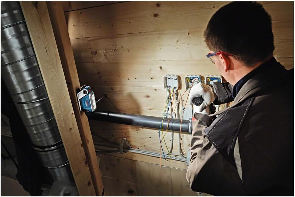 Bosch Professional 12V System Akku LED-Lampe GLI 12V-330 (330 Lumen, Betriebszeit: 180 min/Ah, ohne