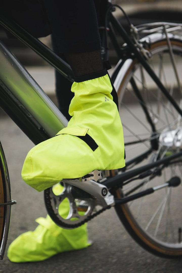 VAUDE Bike Gaiter - Wasserdichte Fahrradüberschuhe mit Reflektoren | Regenschutz Gamaschen für Fahrr