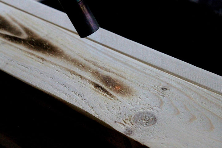 Dekorie Gewürzregal aus Holz - für die Wand oder stehend - Braun (geflammt) - 2 Stellflächen - 29 x