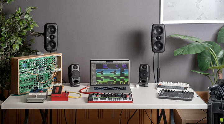 IK Multimedia UNO Synth Pro Desktop, IP-UNO-SYNTHPRODT-IN