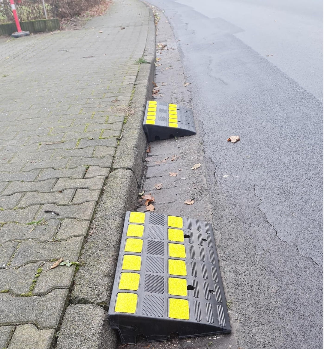 2X Bordsteinrampe 150mm | Auffahrrampe | Auffahrhilfe | Gummirampe | Schwellenrampe 150 mm, 150 mm