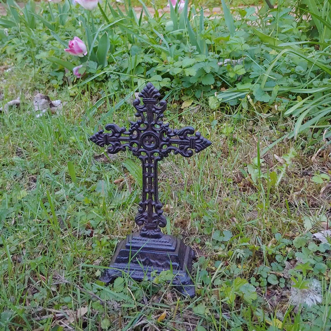 aubaho Kreuz Kruzifix im Nostaligie Anitk-Stil Eisen Deko Standkreuz Kirche