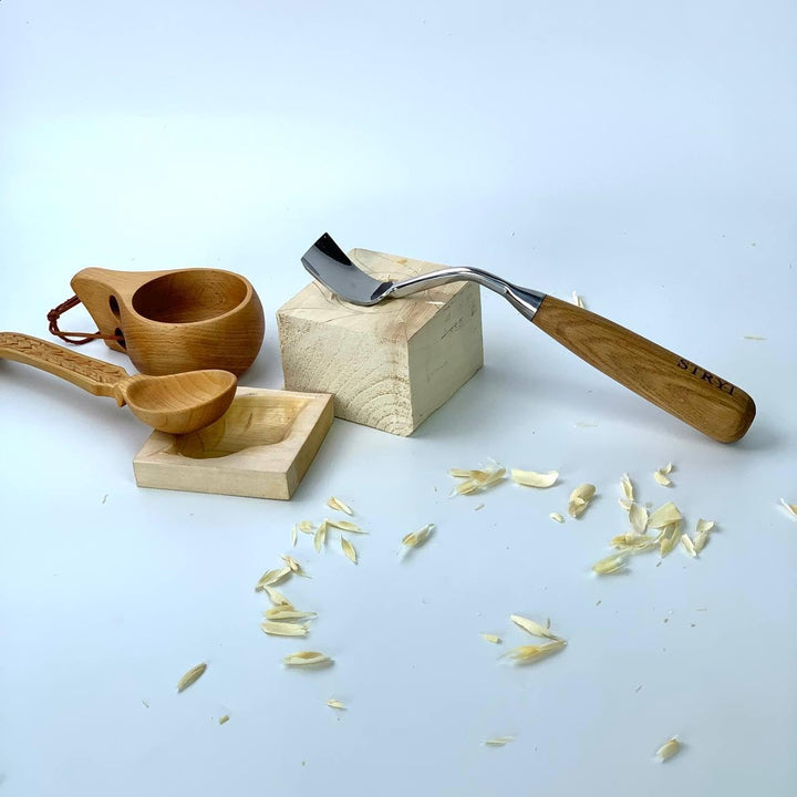 STRYI Profi Grosser gebogener Hohleisen – 30 mm – Handgeschmiedetes Werkzeug für tiefe Holzschnitzer