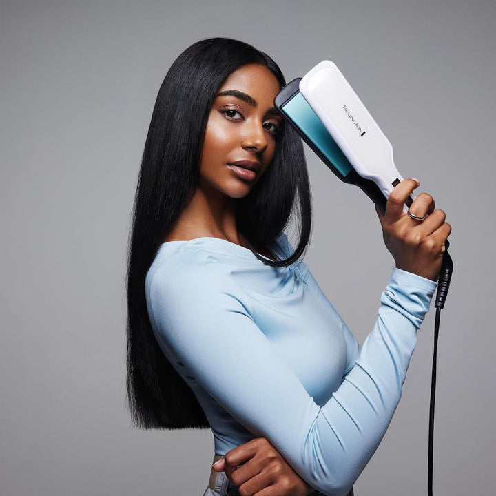 Remington Glätteisen breit Shine Therapy (hochwertige Keramikbeschichtung angereichert mit Mikrowirk