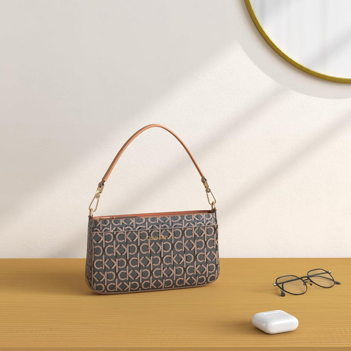 Calvin Klein Damen Lucy Schultertasche mit DREI Fächern Braun/Khaki/Karamell-prägung, Braun/Khaki/Ka