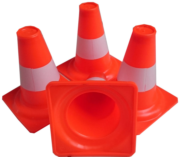 Pylon 4 Stück Set zur Markierung für Slalom, Tore, Haushalt oder Spiel in 20 oder 30 cm Höhe aus wei