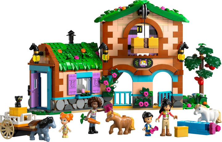 LEGO Friends Ponyhof &amp; Stall - Kreatives Spielset mit 2 Spielfiguren, 2 Mikro-Figuren und 4 Tieren -