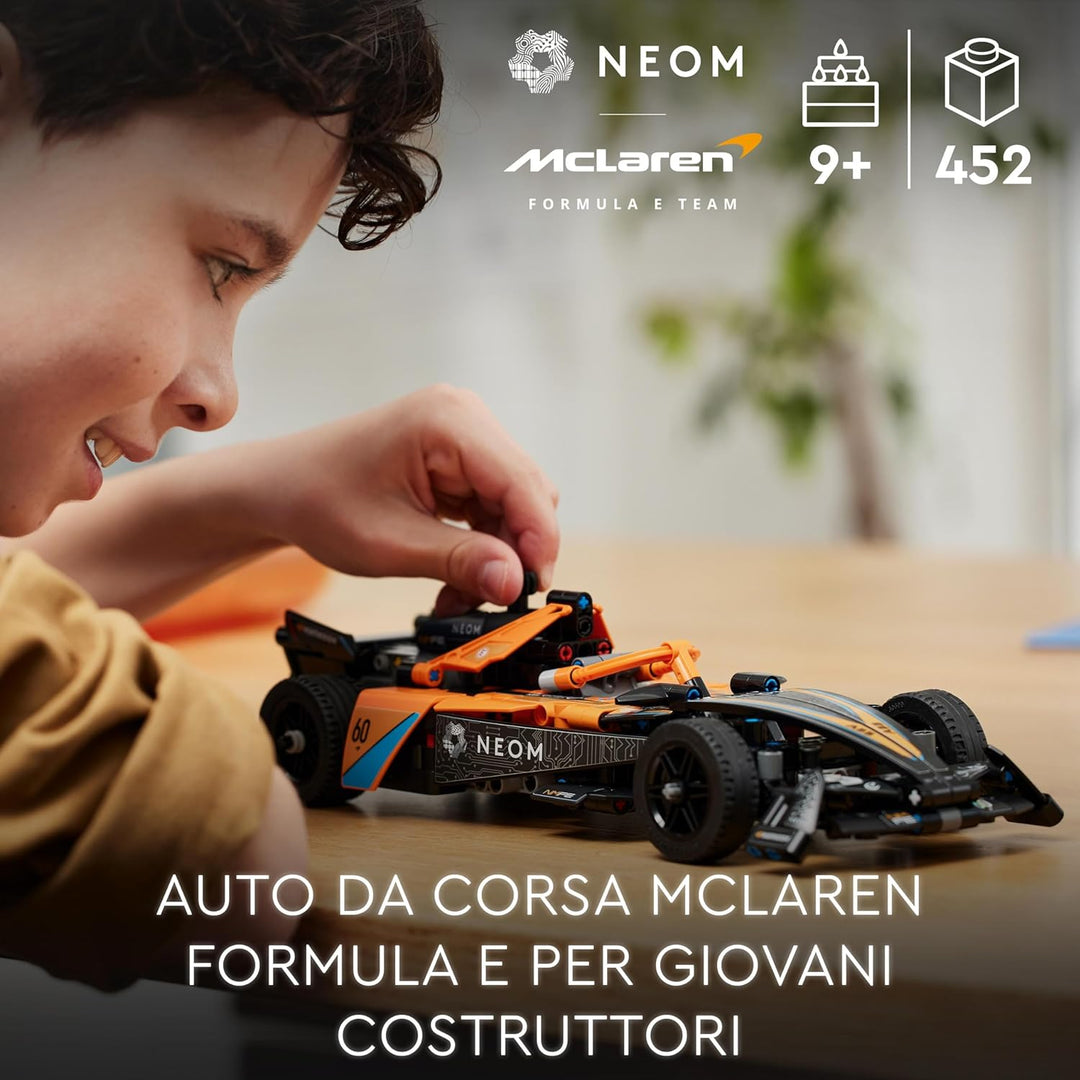 LEGO Technic NEOM McLaren Formula E Race Car & TBD SC 4 2024 Bundle mit TBD SC 4 2024, Bundle mit TB