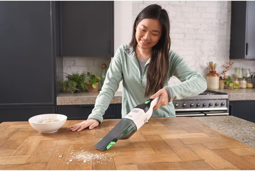 BLACK+DECKER reviva Akku-Handstaubsauger (7,2V, 2.0Ah, nachhaltiges Gehäuse aus 50V% recyceltem Plas