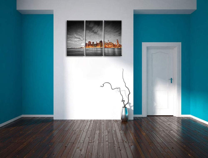 Skyline von New York bei Nacht schwarz/weiss 3-Teiler Leinwandbild 120x80 Bild auf Leinwand, XXL rie