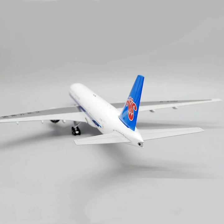 DAGIJIRD Simulation Alloy Aircraft Model 1:350 Alloy China Southern B777 Airplane Model