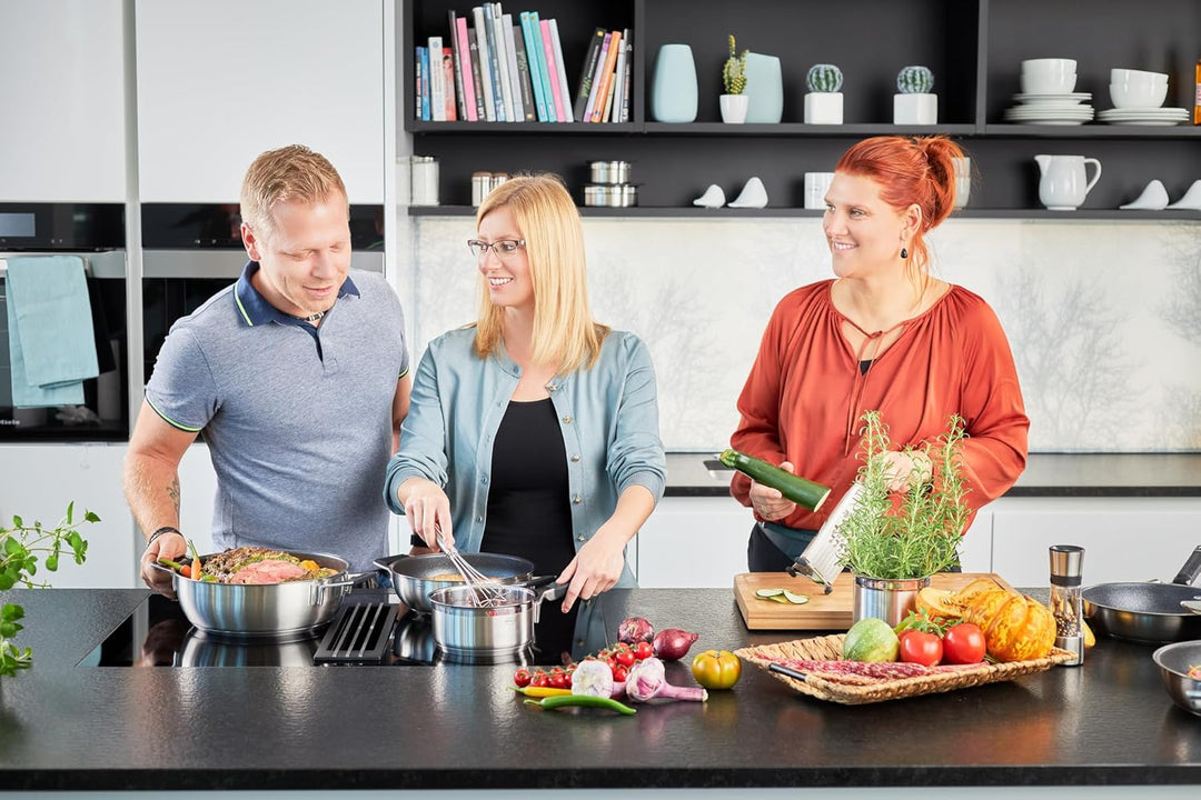 RÖSLE SILENCE PRO Stielkasserolle, Hochwertiger Universaltopf aus Edelstahl 18/10, 16 cm, Silikongri