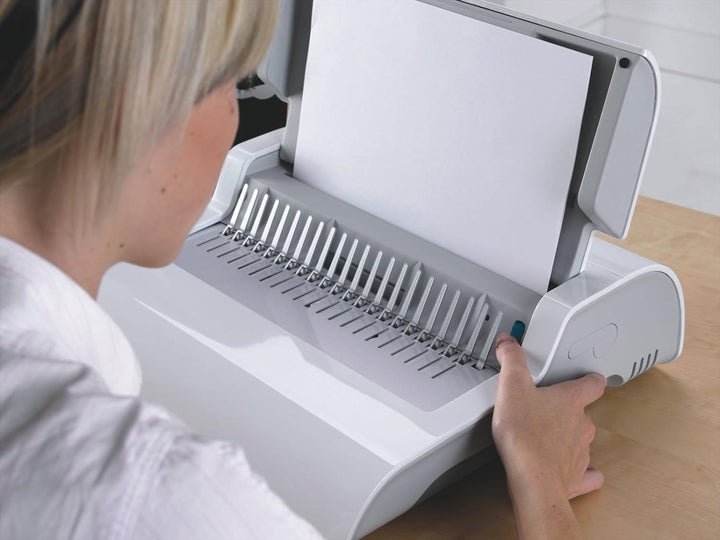 Fellowes 5620701 Kleinbüro Plastikbindegerät Pulsar-E 300 weiss/Silber, elektrisch Stanzleistung 20