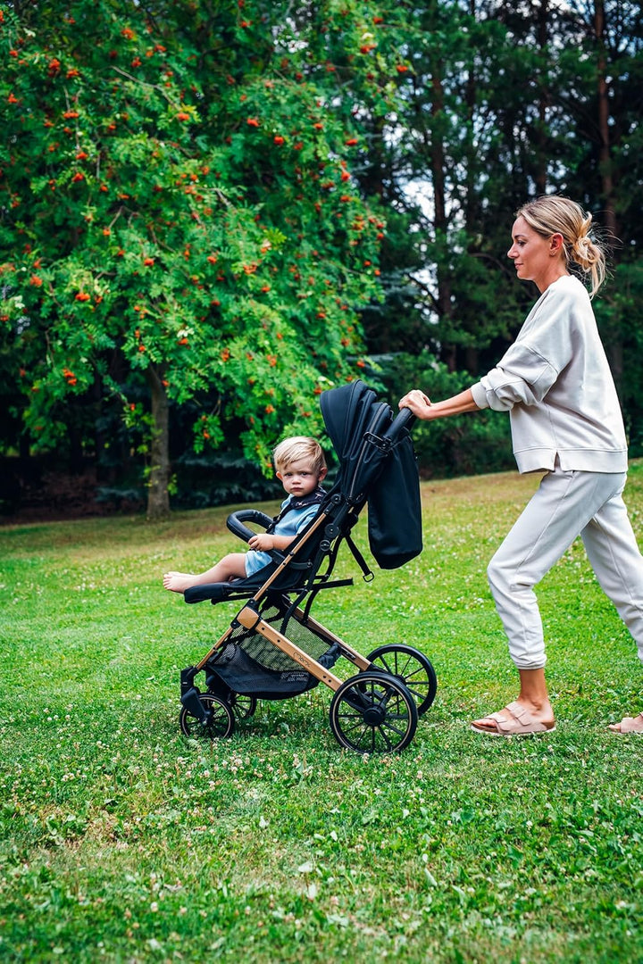 MoMi ESTELLE DAKAR Kinderwagen ab 6. Monat (bis 22 kg), klappbarer Buggy mit 5-Punkt-Sicherheitsgurt