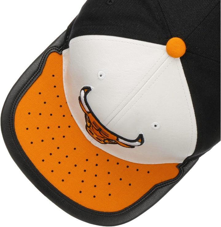 Mitchell & Ness Day One Snap Bulls Cap Basecap Baseballcap Flat Brim NBA Chicago (One Size - weiss-o