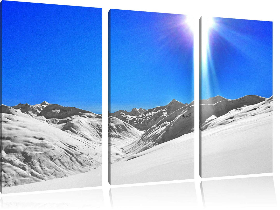 Weite weisse Berglandschaft im Winter schwarz/weiss 3-Teiler Leinwandbild 120x80 Bild auf Leinwand,