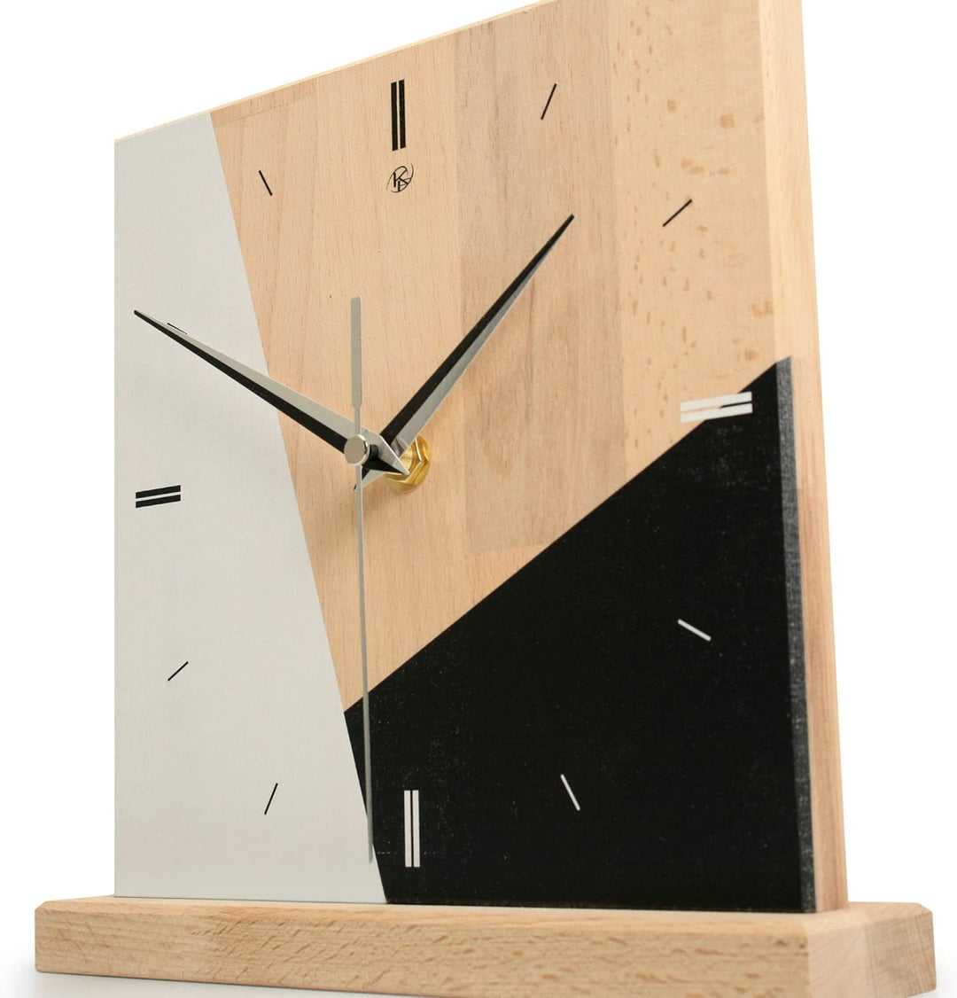 Kreative Feder Designer-STANDUHR „Triangle“ aus Massivholz – analoge TISCHUHR ohne Tickgeräusche (le