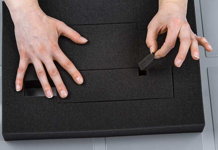 Set: Rasterschaumstoff (Stanzung 15x15 mm) + Schaumstoffeinlage - 560x360x205 mm, 560x360x205 mm