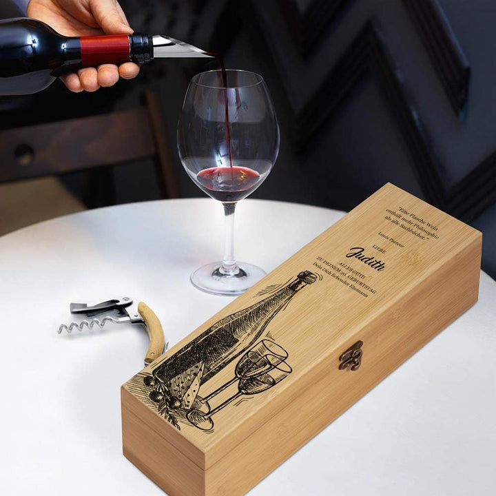 Maverton Weinbox für 0,7L Weinflasche - Wein Holzbox personalisiert + 4er Weinzubehör - Weinset Wein