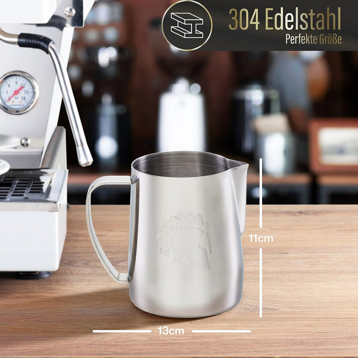 Barista Legends® Milchkännchen Edelstahl [600ml] ARES Silber - Barista Milchkännchen zum Milchaufsch