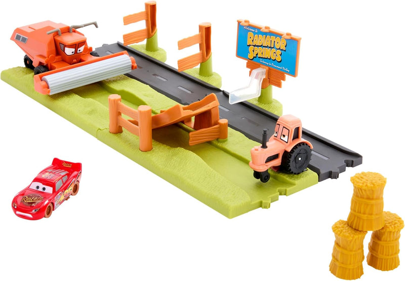 Mattel DISNEY Pixar Cars Trecker Erschrecker-Rennbahn Flucht vor Frank - Spielset mit 3 Autos und 2