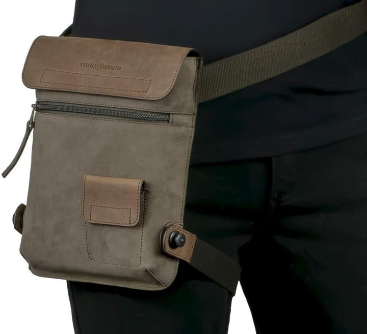 Ruitertassen Gürteltasche Leder Beintasche Hüfttasche Biker Tasche LegBag braun 19x25cm 4056-76