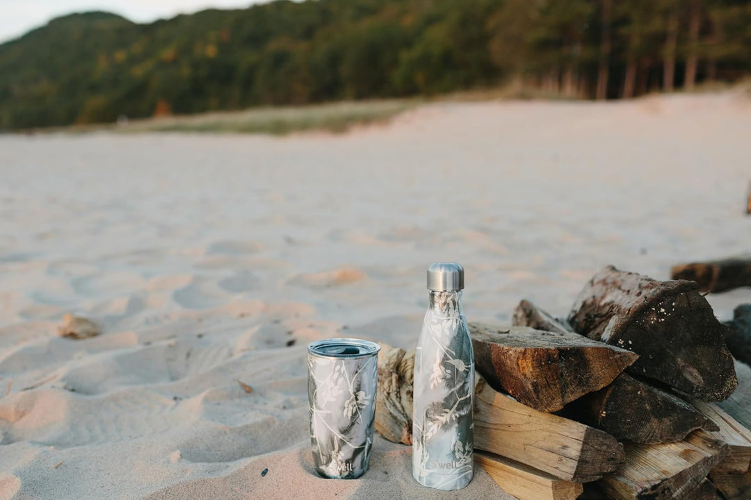 S'well Edelstahl-Wasserflasche, 482 ml, blaues Laub, dreilagig, vakuumisolierte Behälter, hält Geträ