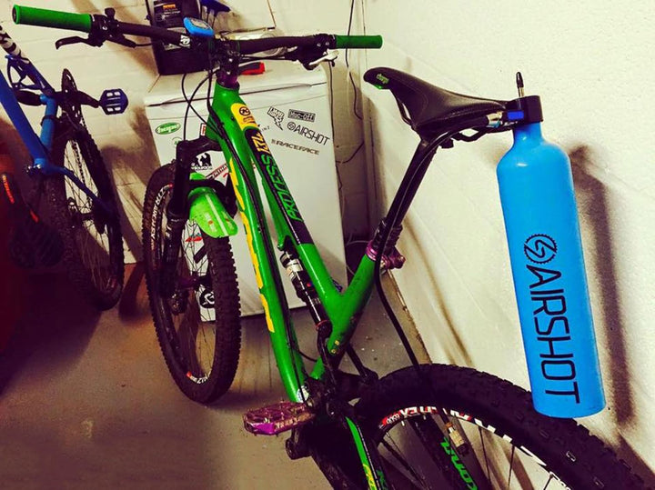 Airshot Tubeless-Pumpe blau