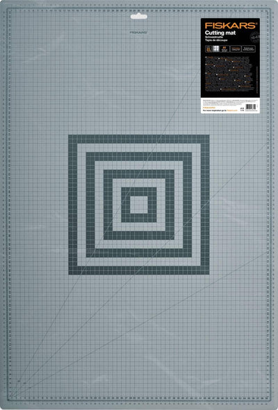Fiskars A1 Schneidematte, 60 cm x 91 cm, Schnittfest, 1003896 & Titan-Rollmesser, Ø 60 mm, Für Recht