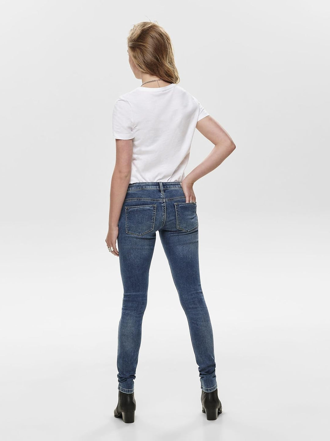 ONLY Female Skinny Jeans ONLCORAL Sehr niedrige Taille Skinny Fit Jeans 25W / 32L Dark Blue Denim Da
