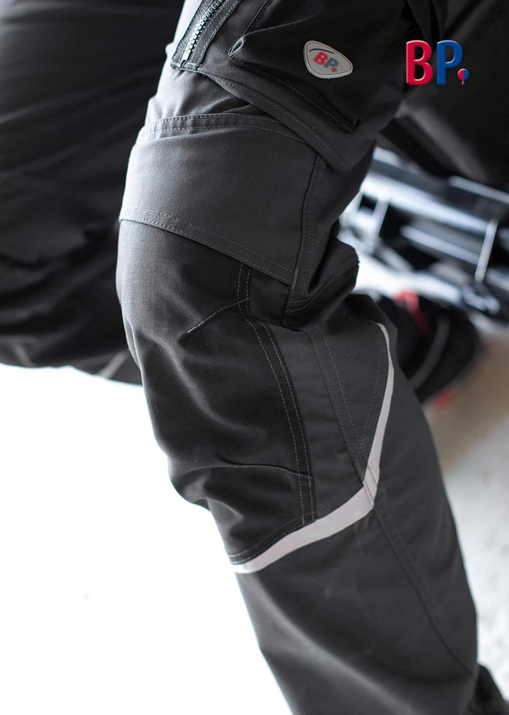 BP 1998-570-5632 Arbeitshose mit Kniepolstertaschen - Schlanke Silhouette - Elastischer Rückengurt -