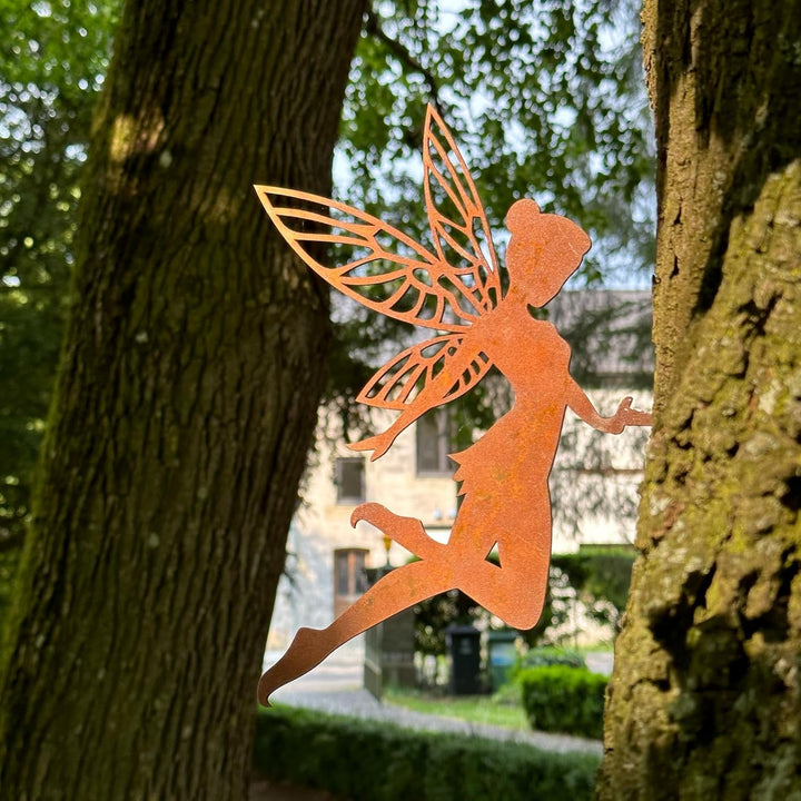 Cortenmeister - Edelrost Fee für Draussen. Baumstecker für Deinen Garten. Echter Cortenstahl Gartens