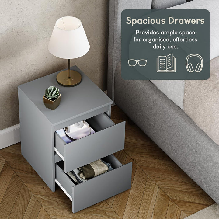 Vida Designs Denver Nachttisch, Kiefer, Grau, H: 40 x W: 29.5 x D: 29.5 cm, Grau