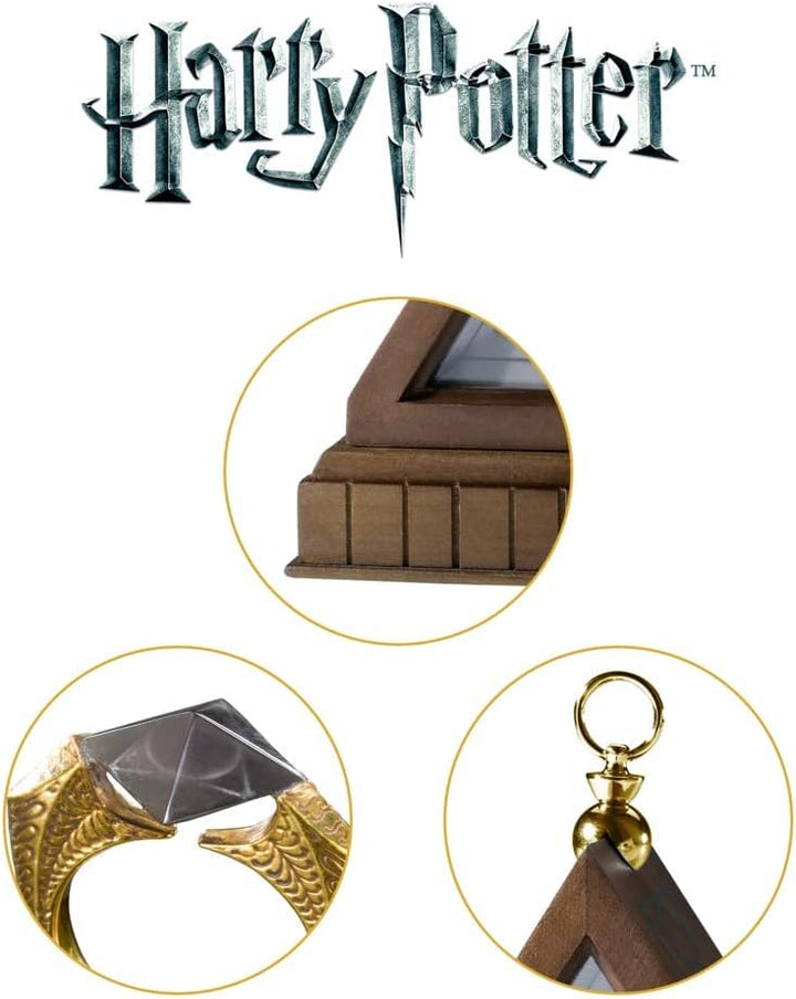 The Noble Collection  Das Horcrux Ring Display