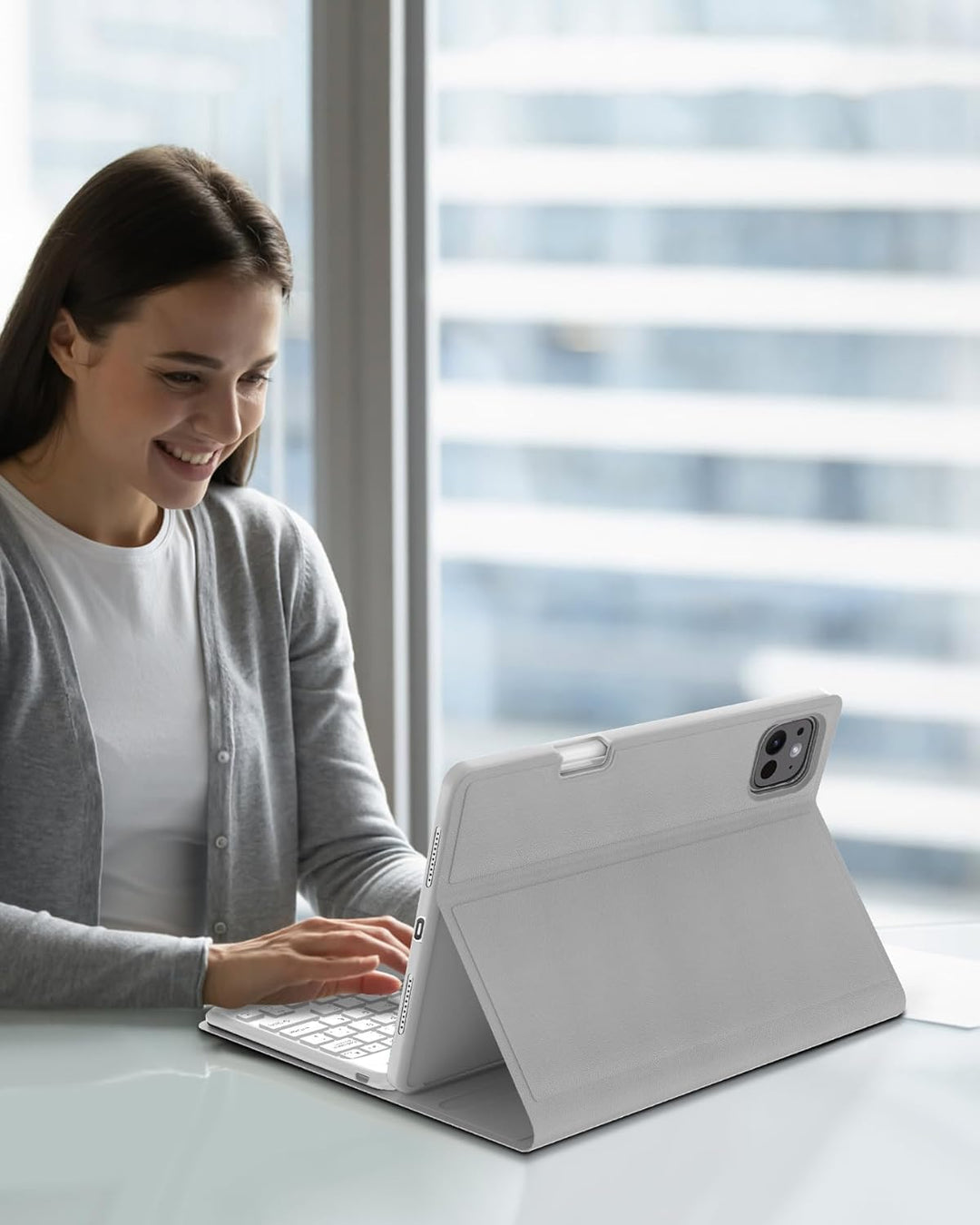 Hülle mit Tastatur für das iPad Pro 13" (2025 M5 A3360/A3361/A3362 & 2024 M4 A2925/A3007/A2926), Deu