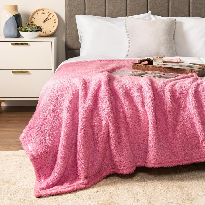 PAVILIA Flauschige Sherpa-Überwurfdecke für Couch-Sofa | Plüsch-Zottel-Fleecedecke | weich, flauschi