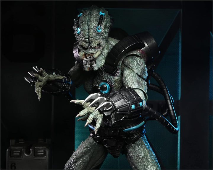 NECA Predator Concrete Jungle Figur Ultimate Deluxe Stone Heart aus Kunststoff, Geschenkverpackung.