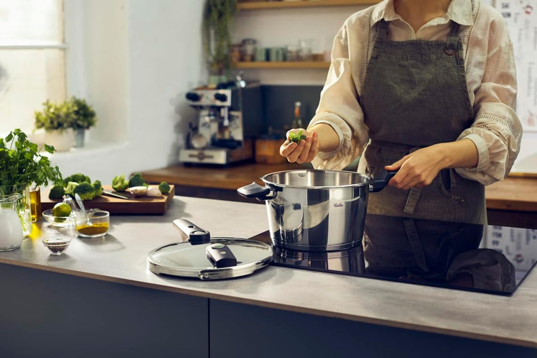Fissler Vitaquick® Elemental Schnellkochtopf 3,5 L (Ø 22 cm) salbeigrün – Made in Germany, kompakt,