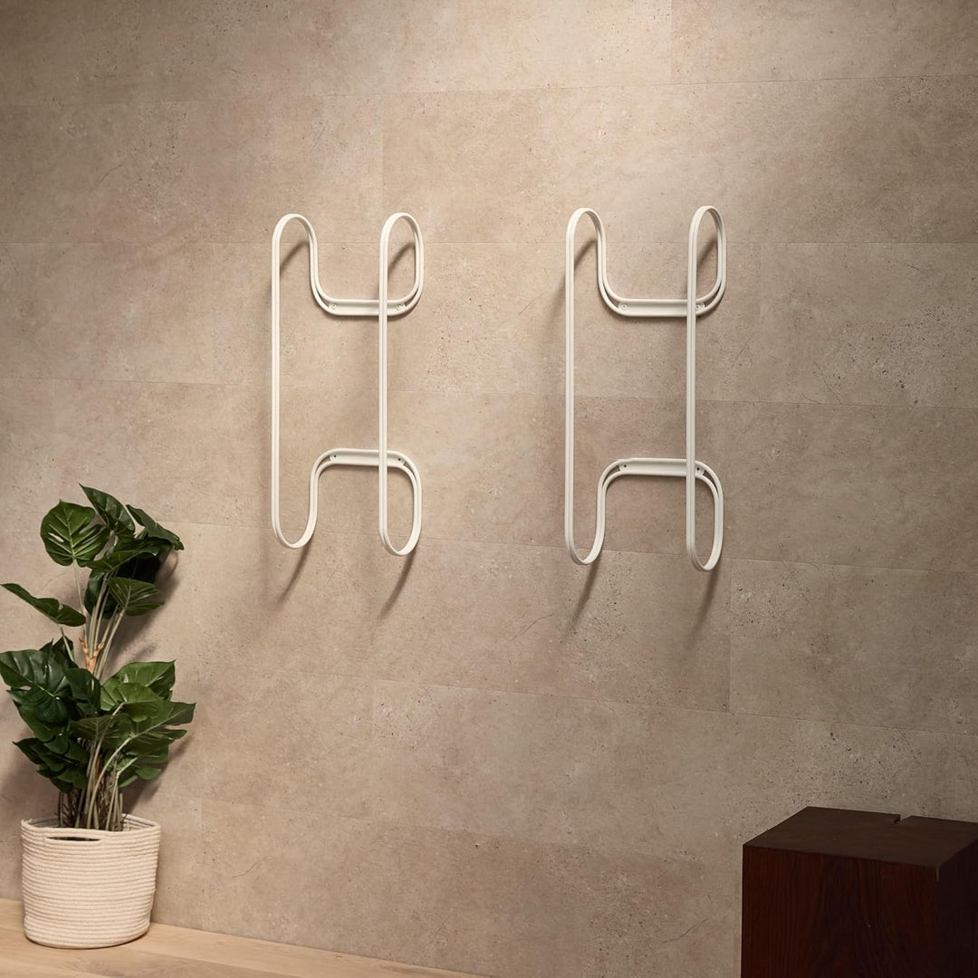 Wand‑Handtuchhalter aus pulverbeschichtetem Metall LAVNA – Modern & Minimalistisch | Platz für 6 gro