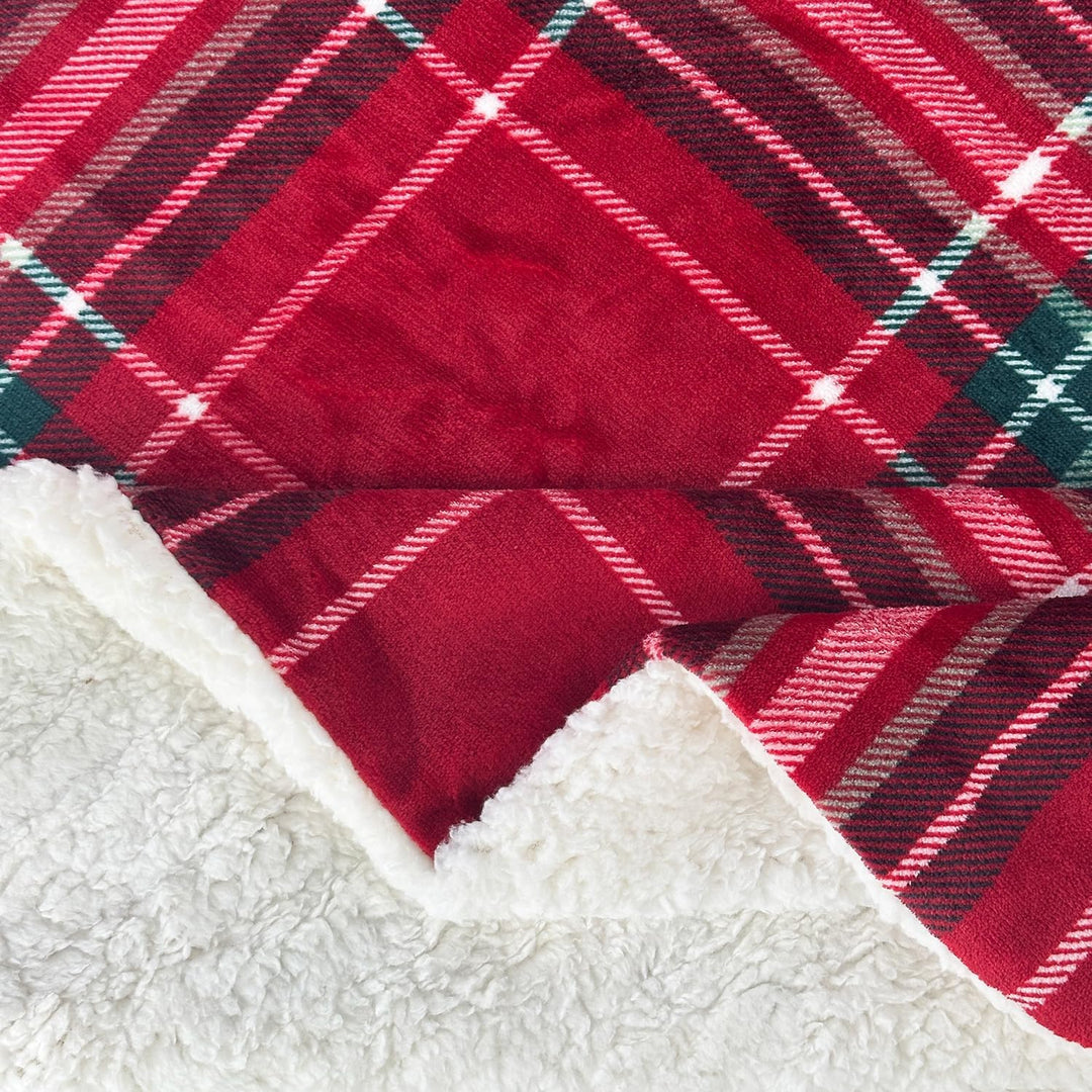 Euromat Sherpa Mikrofaserdecke, Flanell Kuscheldecke, Wohndecke, Bettüberwurf 150x200 cm (Rot Karier