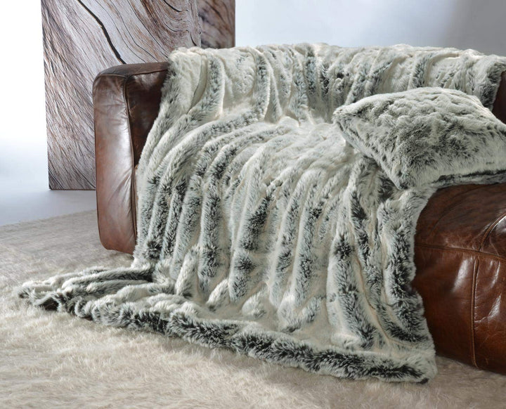 Wohnen &amp; Accessoires Edle Premium Felldecke aus Webpelz Chinchilla 240x260cm Felldecke 240x260cm, Fe
