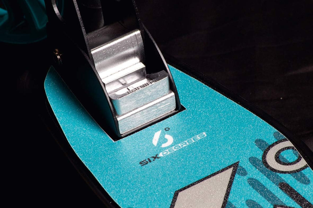 SIX DEGREES Aluminium Scooter mit Klappmechanismus und Ständer, 230/215 mm, ABEC 7, höhenverstellbar
