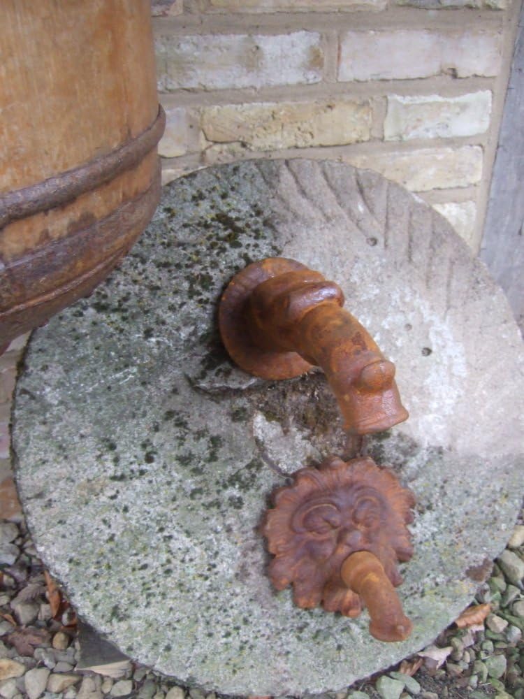 Antikas - Wasserspeier, Brunnenauslauf, Fabelfisch f. Wandbrunnen, Auslauf