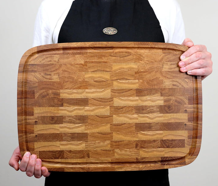 B4K® 50x35x4cm Küchenbrett aus Eiche Stirnholz | Antibakterielles Hirnholzbrett mit Griffen, Silikon