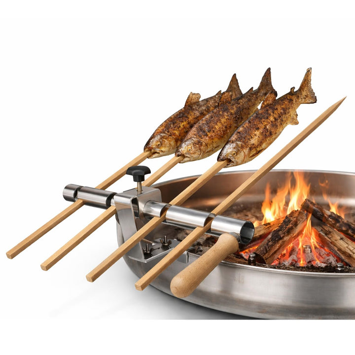 Premium Steckerlfisch Halter für Feuerschale - Platz für 4 Fische - Fisch Grill Aufsatz passt auf Je
