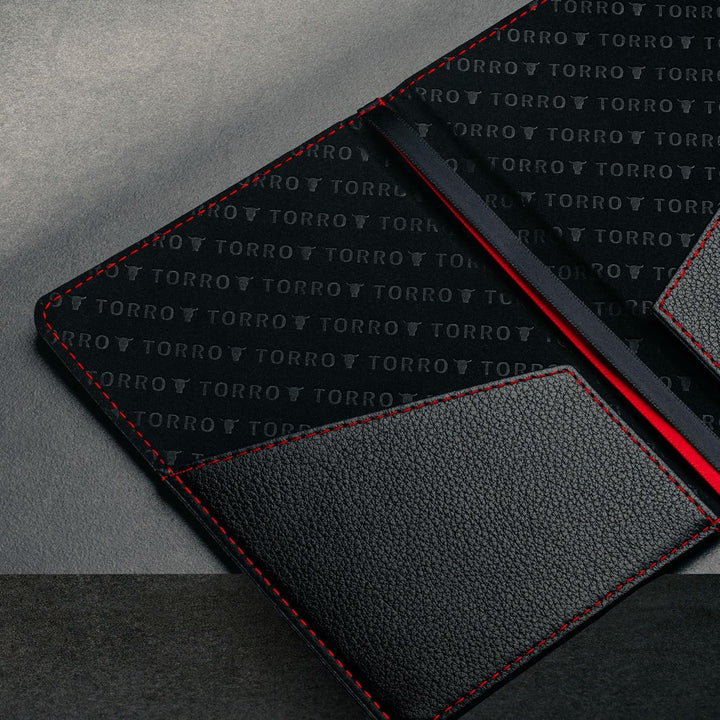 TORRO Reisepass Schutzhülle - Reisepasshülle aus echtem Leder mit elastischem Verschlussband