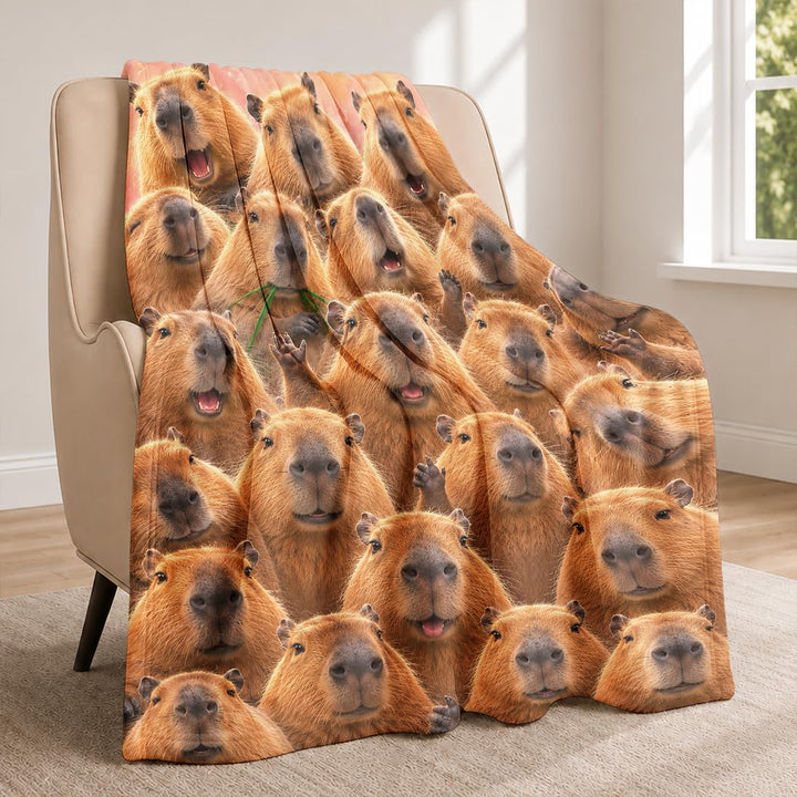 Capybara Collage Flanell Decke, Beliebte Kuscheldecke mit vielen Capybaras, Tierdecke als Geschenk,