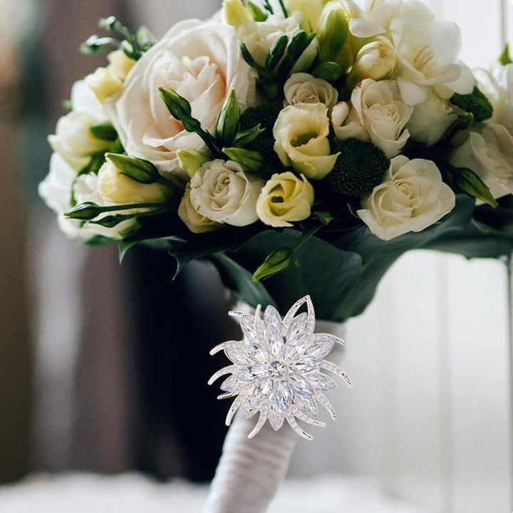 ZeeDix 8 Stück Silber Serviettenringe Weihnachten-Elegante Lotus-Motiv serviettenring für Tischdeko,