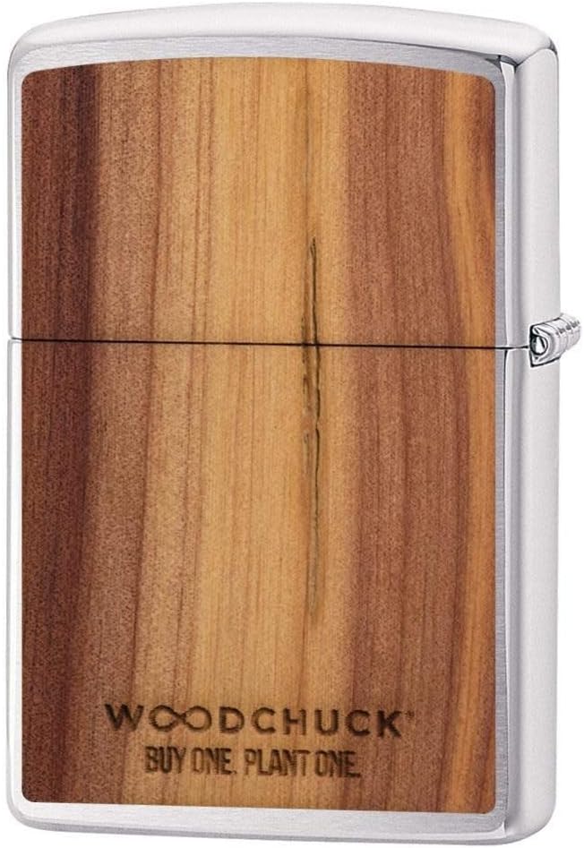 Zippo 29900 Woodchuck Feuerzeug mit Zedern-Motiv, Winddicht, Chrom, reguläre Passform