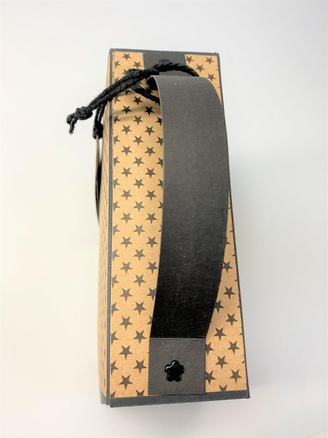 Generisch Geschenkverpackung in Form Einer Handtasche, EIN Geschenk aus Papier zu jedem Anlass, edel